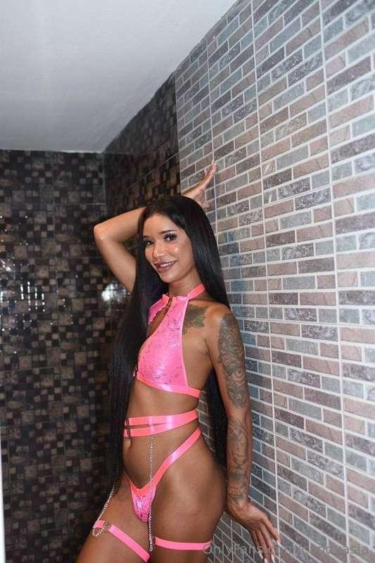I need a man who can please me all night long ;)