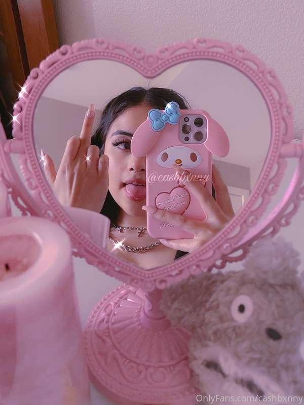 I’m in love with myself 💕