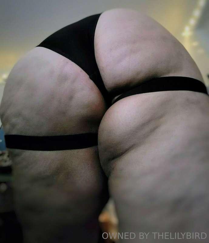 My ass needs eating, get to work 😈