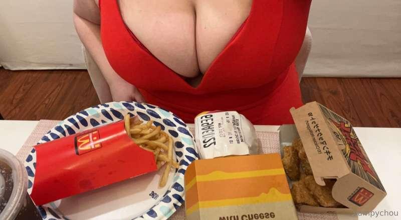 greedy girl🤤❤️