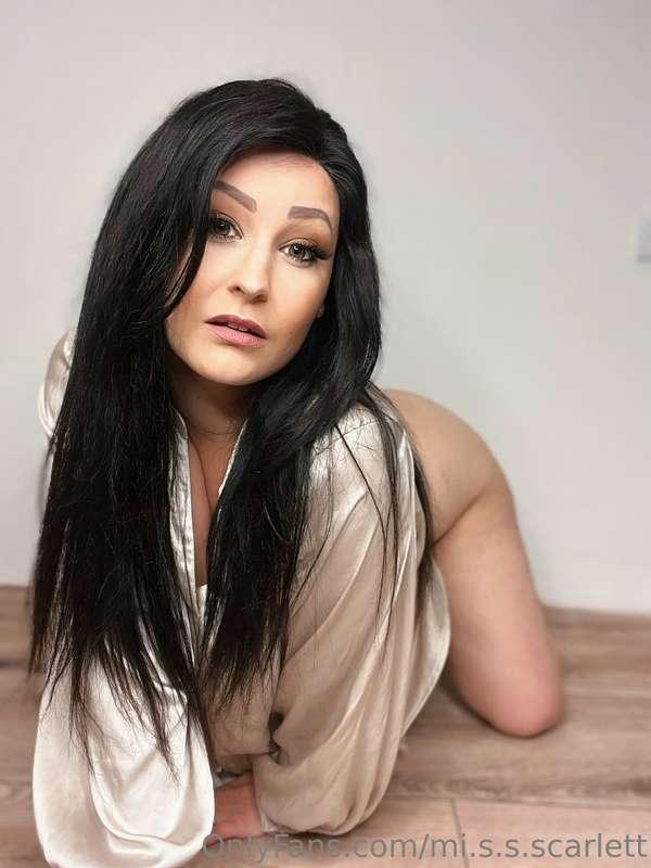 Guten Morgen Baby ❤️ bereit für den Tag? 😍💋

Good morning ba..