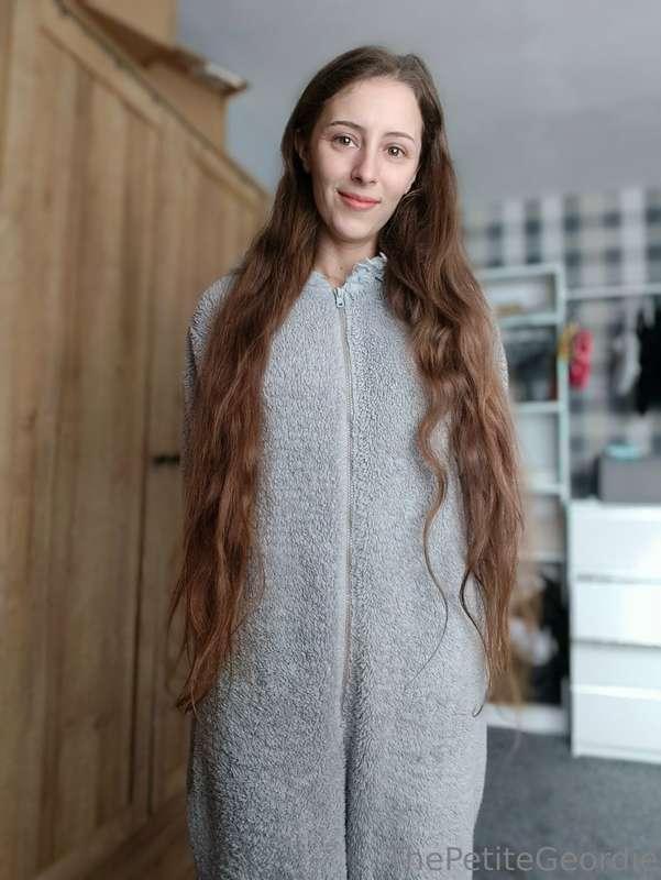 Swipe to take off my onesie + then again to take off my cute..