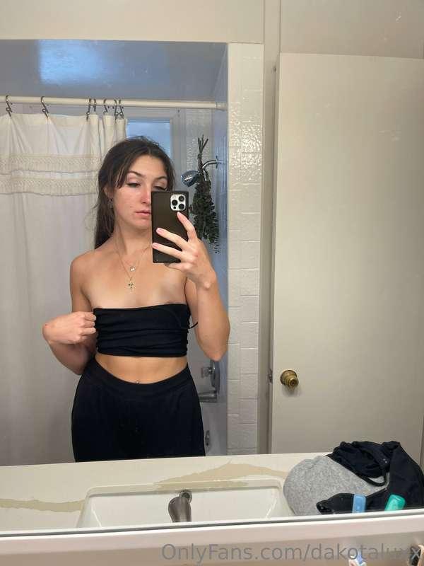 just a tiny peak 🙈