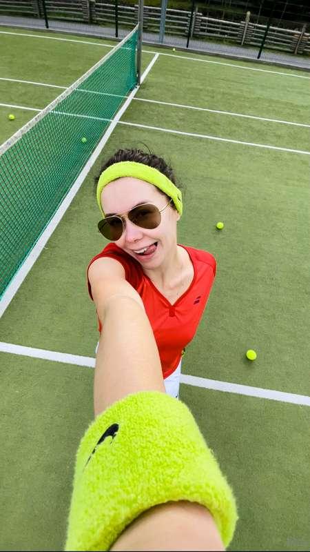 Maybe you want me to play with your balls?😏😈