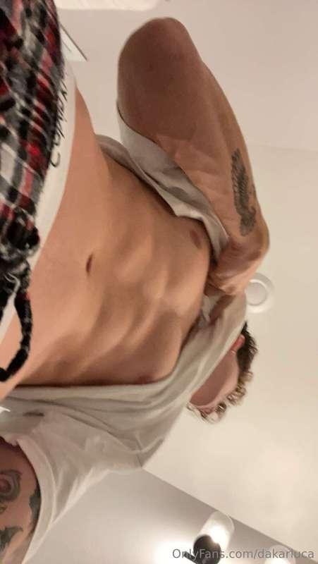 who’s horny for a late night snack? 👅