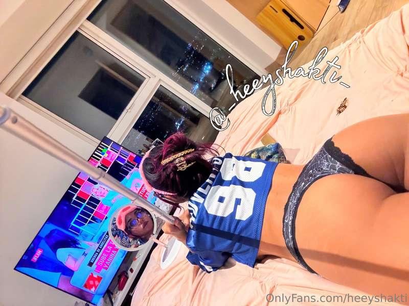 NUEVAS FOTOS MAÑANA 🤤 SOY UNA JUGADORA MÁS PERO EN UN PARTID..