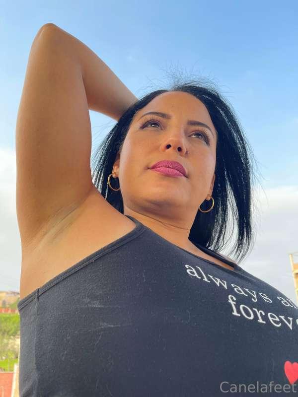 Do you like my armpits?