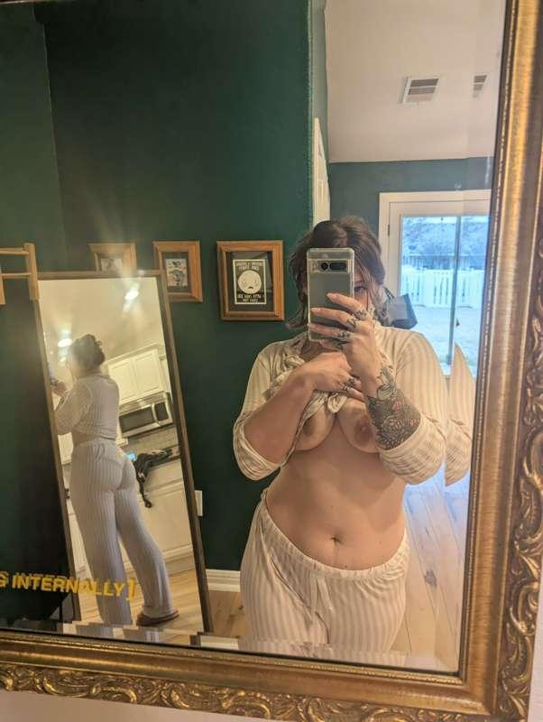 Merrrrr- quit taking mirror selfies and do a real photoshoot..