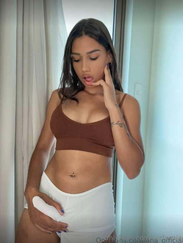 FREE SUBSCRIPTION 🫦The hottest girl with big tits @ana_offic..