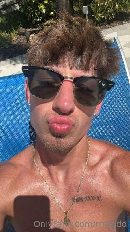 💋