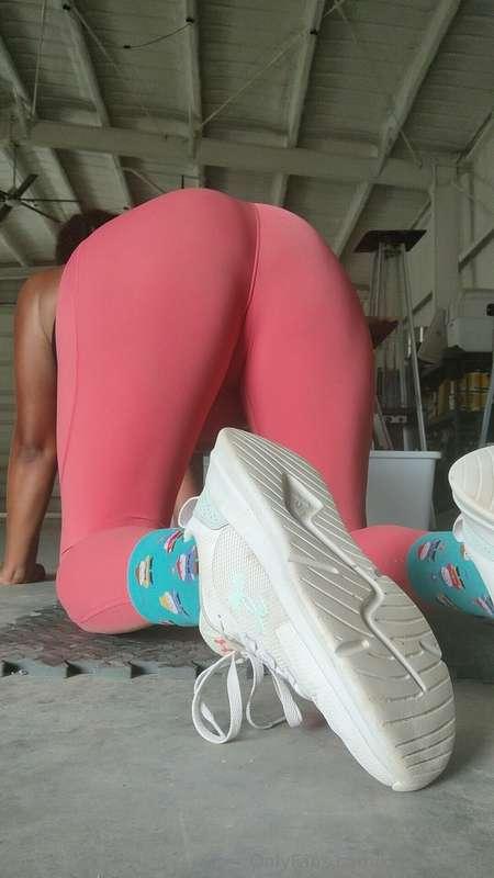 karakissfree image #0