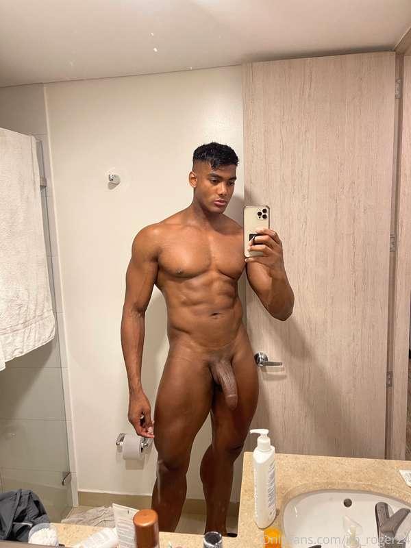 I’m very hot 😈🍆. would you suck my dick?