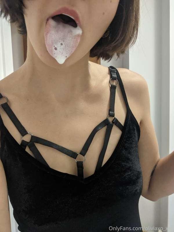 This toothpaste could be your cum 👅💦 ... Only difference is ..