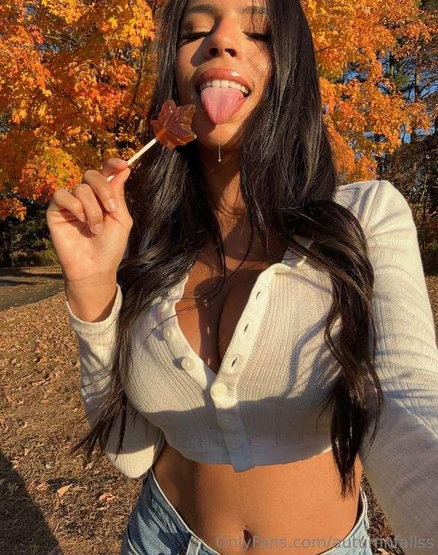 go tell me what you're thankful for on my VIP 👉 https://only..