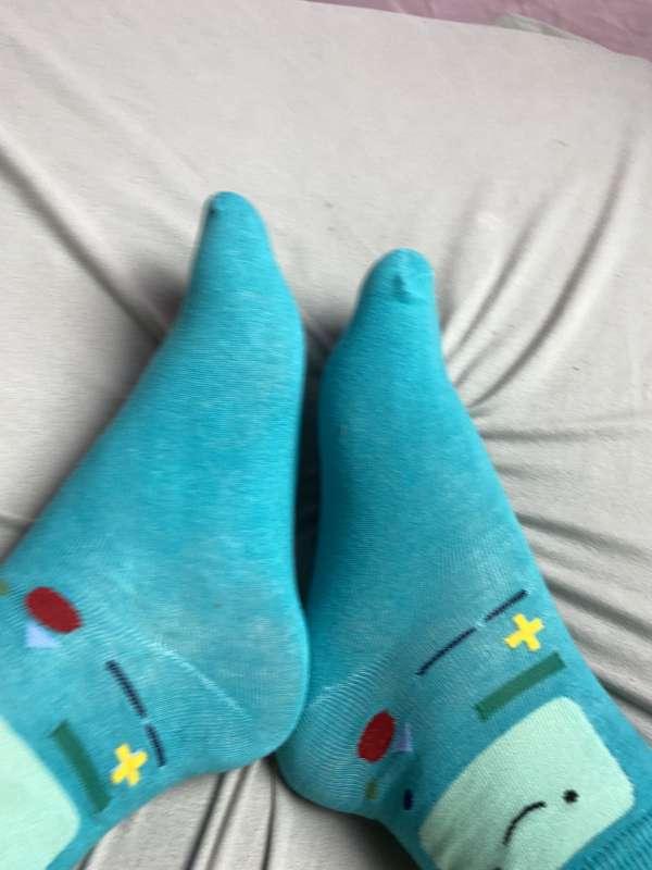 Do my Feet deserve some love and Cum?