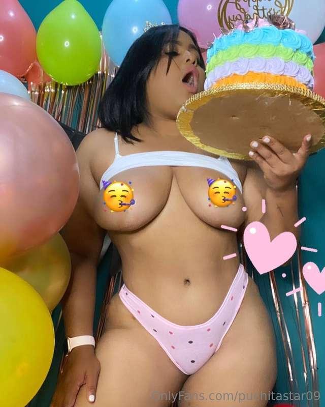 😈 I'm too horny to play with you my love 💦💦 write me private..