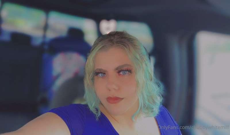 chubbywhitemilf image #2