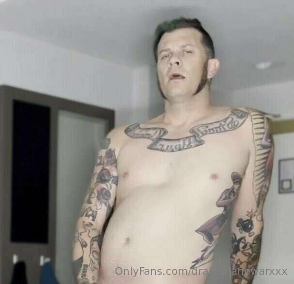 Do you like the bulge in my boxer briefs as I'm rubbing my h..