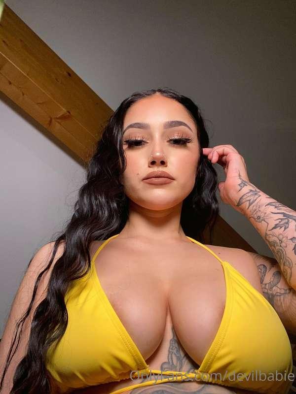 POV: you’re sitting on my lap 😋