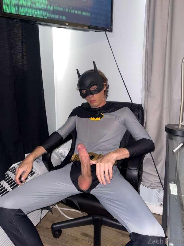 Can I be your hero? 🦇👻🪦🎃 happy halloween! 