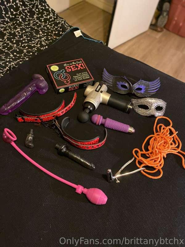 Wanna see what’s in my toy chest?