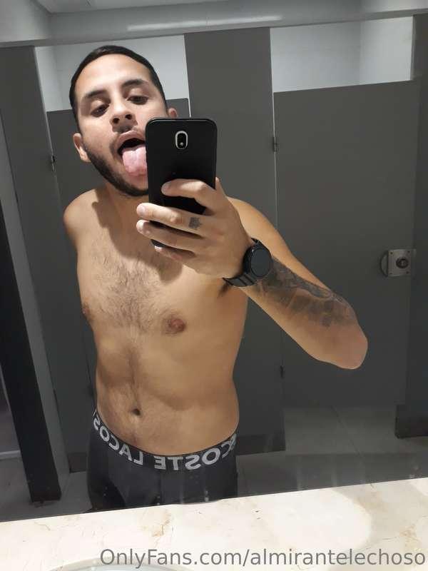 very Horny tell me if I can play with you 🔥😜😜🥳