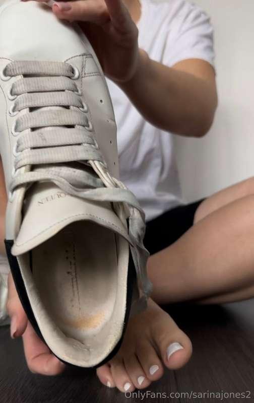 sarinajones2 image #0