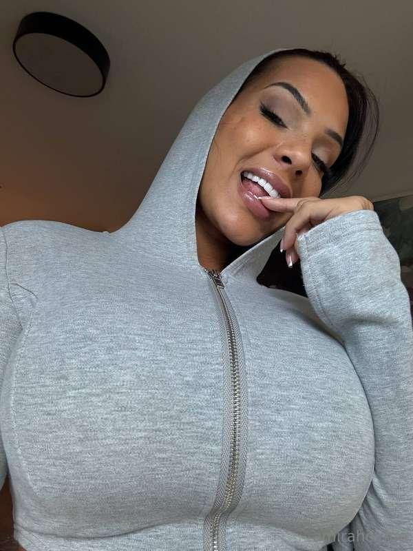 swipe for a surprise 👀
