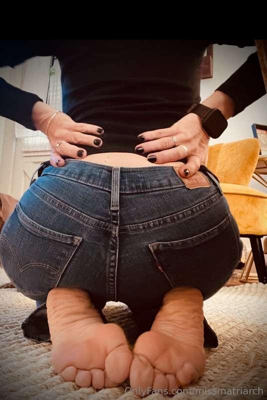 Getting ready for workHows your day so far? 