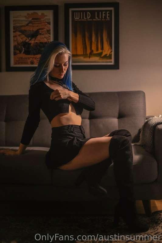 Mommy's been slacking on posting, should we punish her? 😈