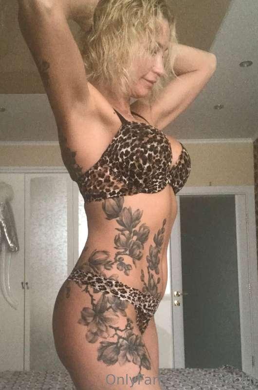 🆘🆘 You can call me mommy, juicy milf or whatever you like 🆘🆘..
