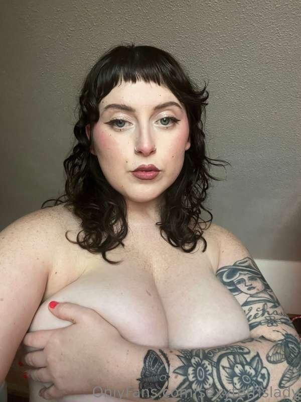 🎁 swipe to reveal some Xmas gifts 🎁