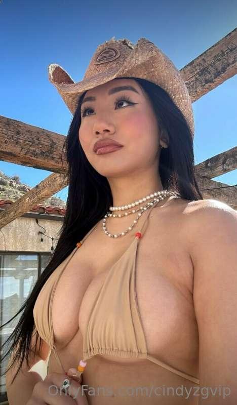 can your cowgirl ride u? 😈