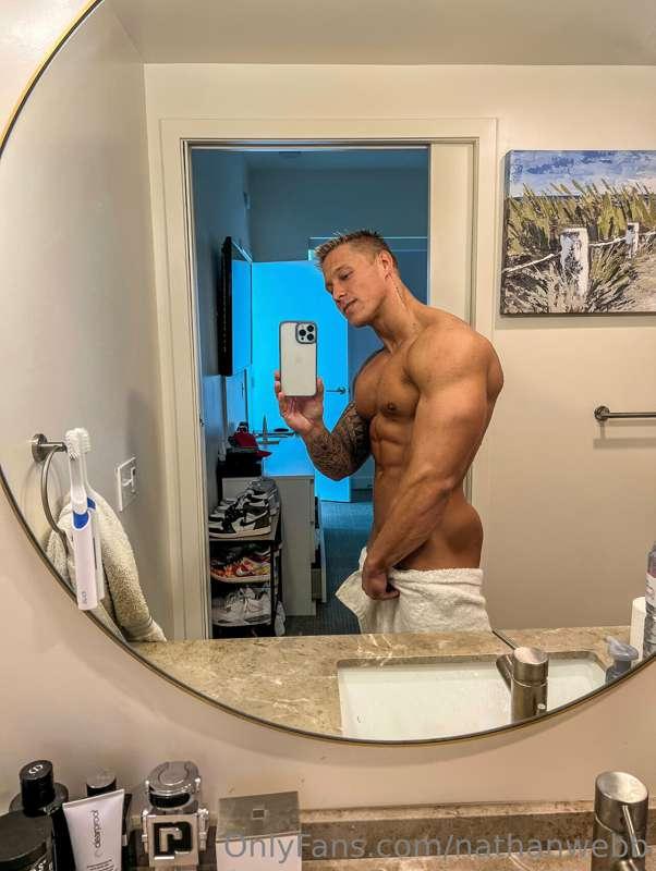 I think I need a little help with my towel 🙊 😇