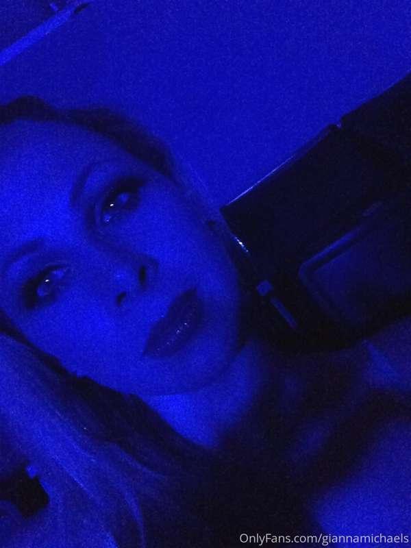 Just because....... one of my favorite colors 😘