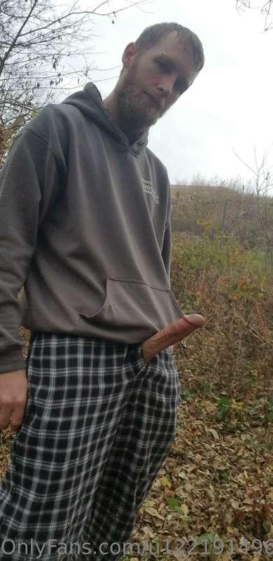Maybe one day a horny slut will find me in the woods 😕