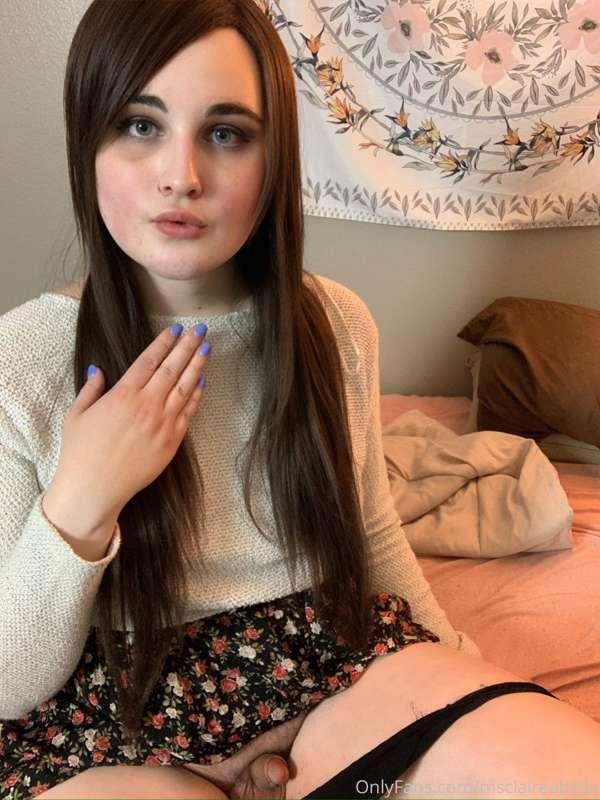 msclaireabella image #3