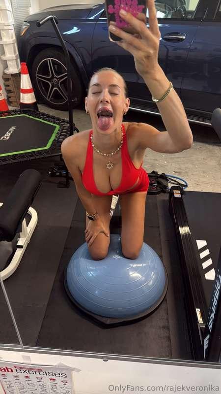 Whats your fav workout excercise ? 