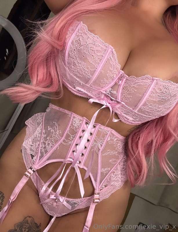 I feel like a slutty princess 💕