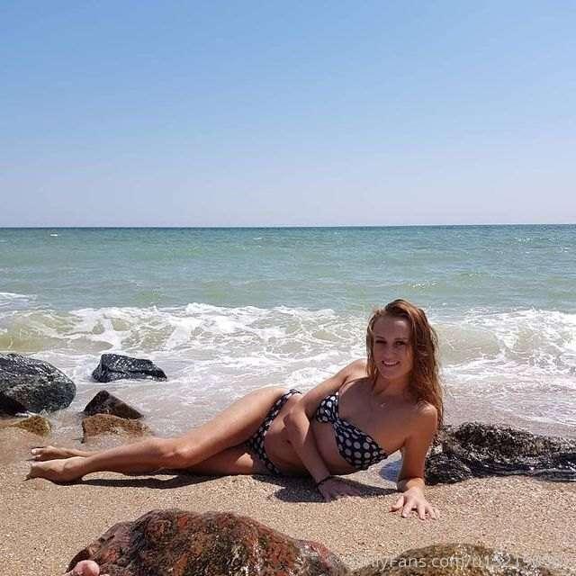 I love the sea, the sun and the sand, it's so much romance m..