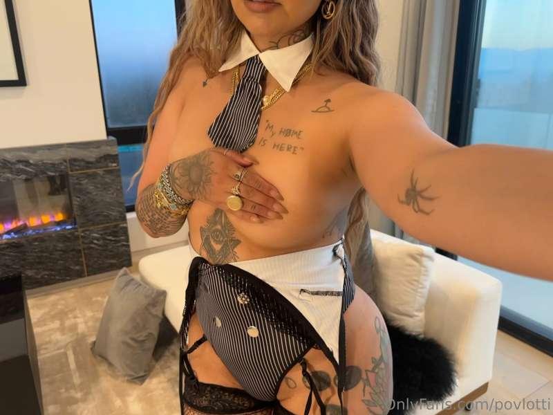 Only your hands know how to handle the ache you gave me 🤭