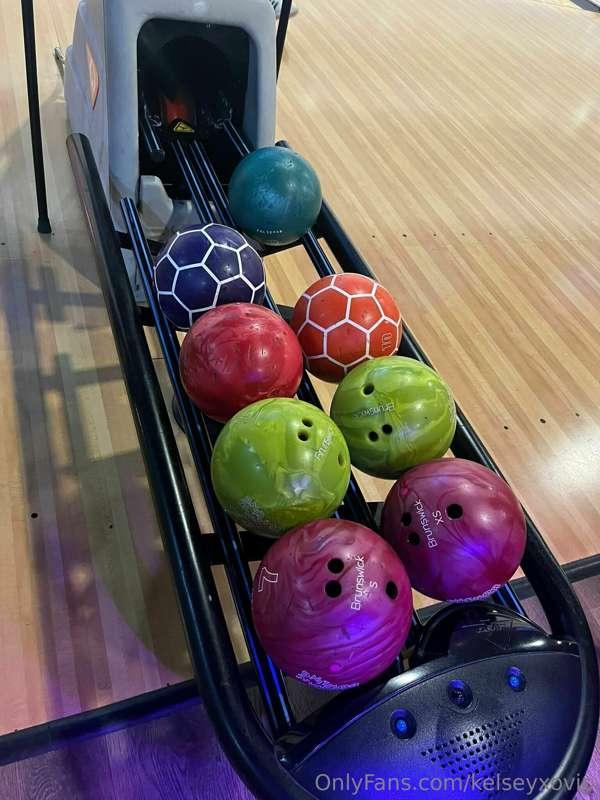 Time to choose which ball I’m going to handle this evening 😆..