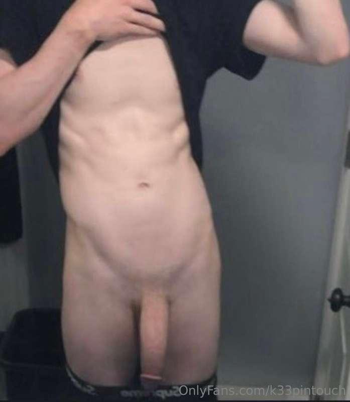Pre shower selfies