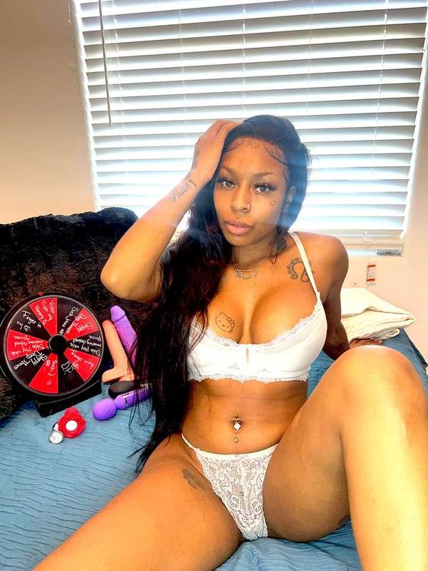 👅