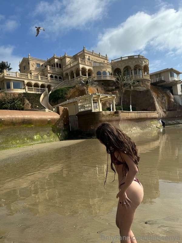 describe it in one word... 🍑🧃