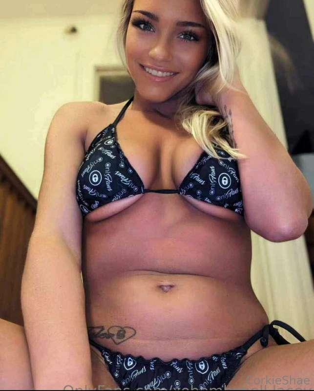 Go check my girl out 😘 @xobombshell.lacey