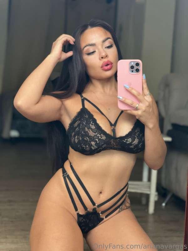 Experience Valeria— a curvy Latina from Puerto Rico now in T..