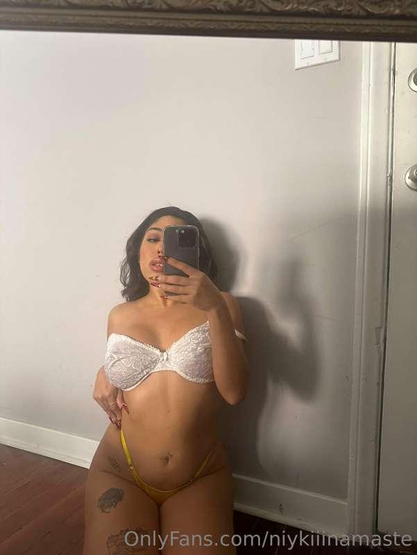 Guys… this is my model friend, i’m so excited to 🥩 her this ..