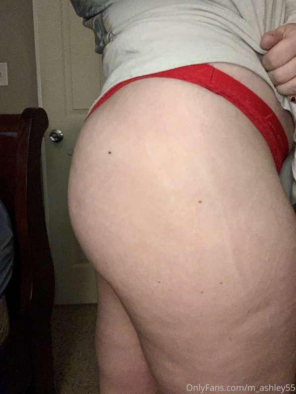 Good morning ya freaks👅