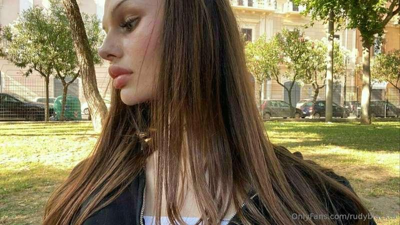 It's nice that I can not only show you my sexual side but al..